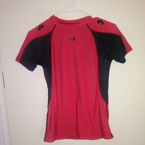Boys Under Armour YXL heatgear shirt